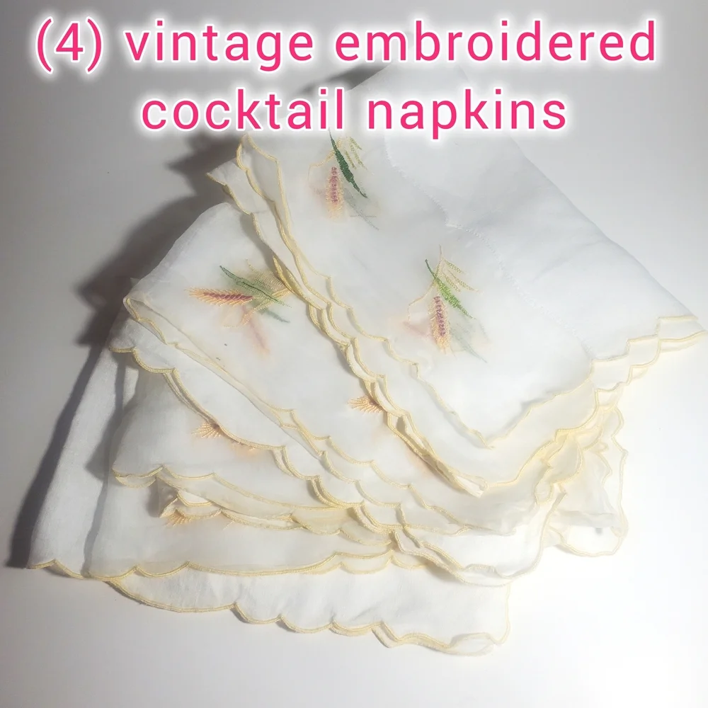 LOT of (11)  Vintage Embroidered Cocktail Napkins, Kitchen Towels & Tea Towels